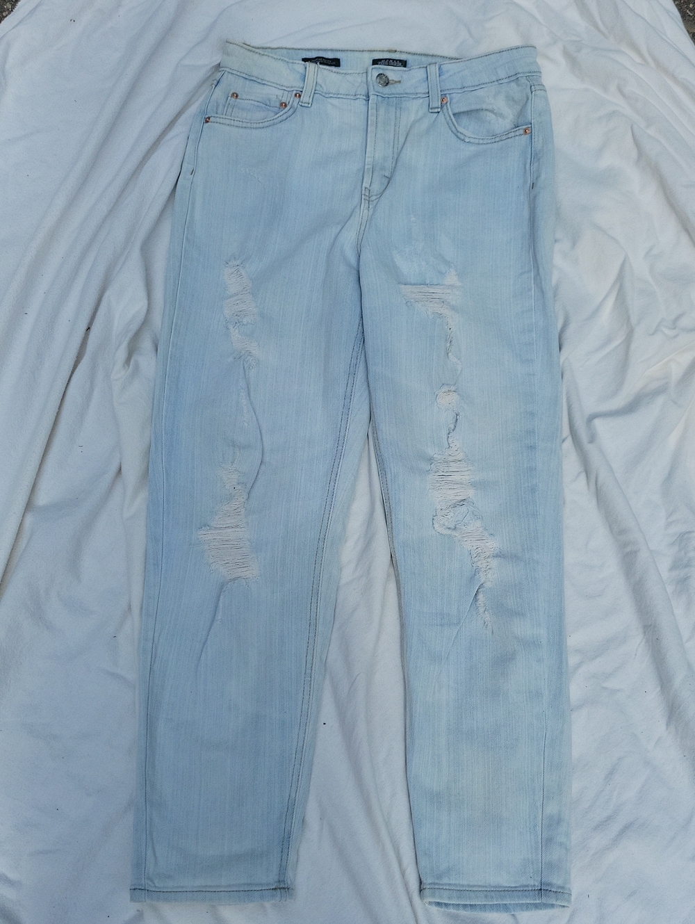 Wild Fable Women's Ripped Light Blue Jeans Size 6